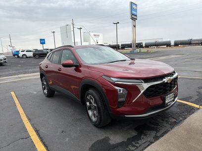 Used 2025 Chevrolet Trax LT