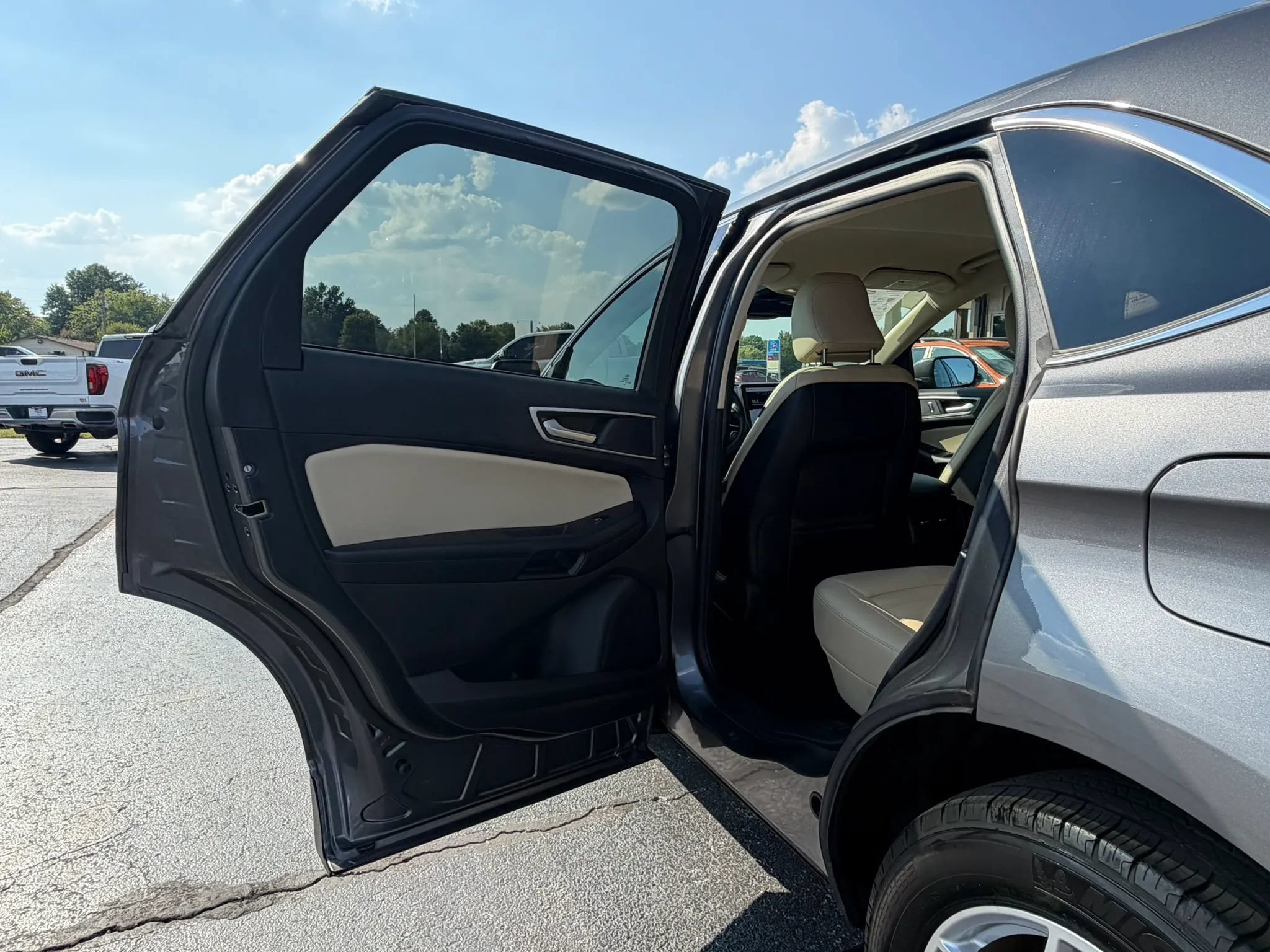 Used 2021 Ford Edge SEL FWD image 20