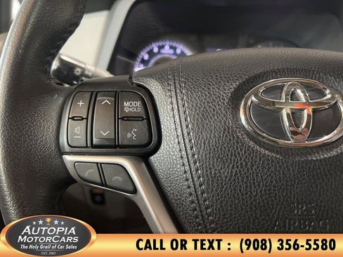 Used 2019 Toyota Sienna XLE image 39