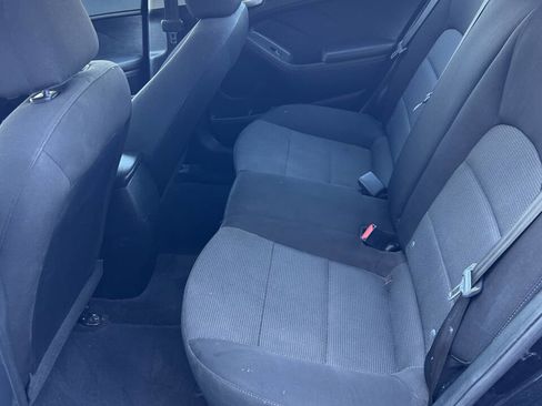 Used 2018 Kia Forte LX image 18
