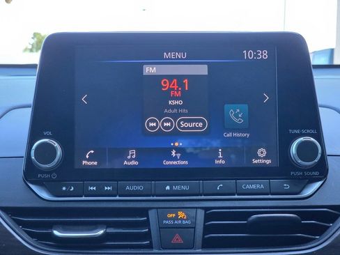 Used 2024 Nissan Altima 2.5 SV image 11