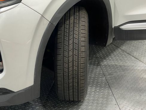 Used 2020 Hyundai Santa Fe SE image 32