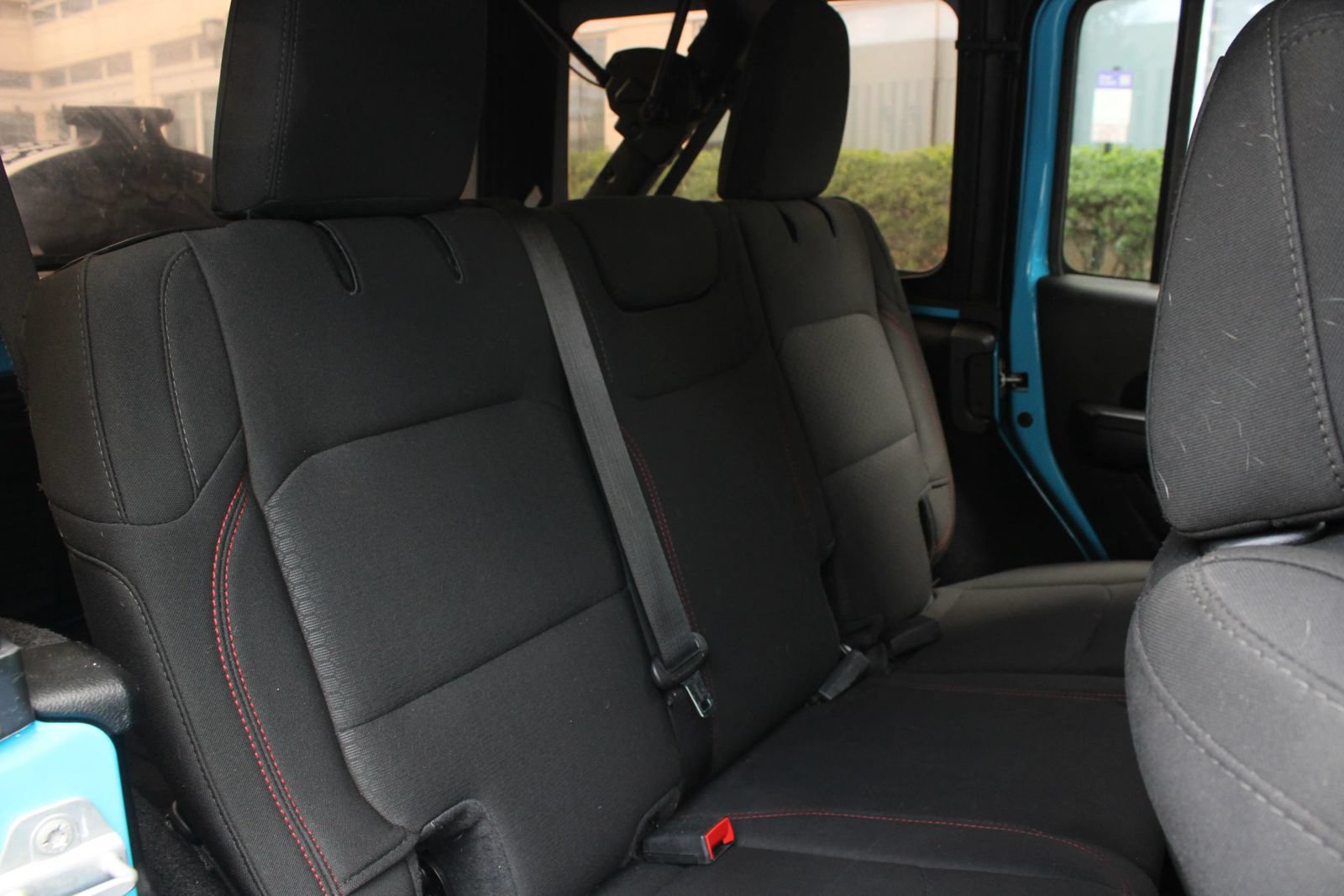 Used 2021 Jeep Wrangler Unlimited Rubicon w/ Safety Group AWD/4WD image 21