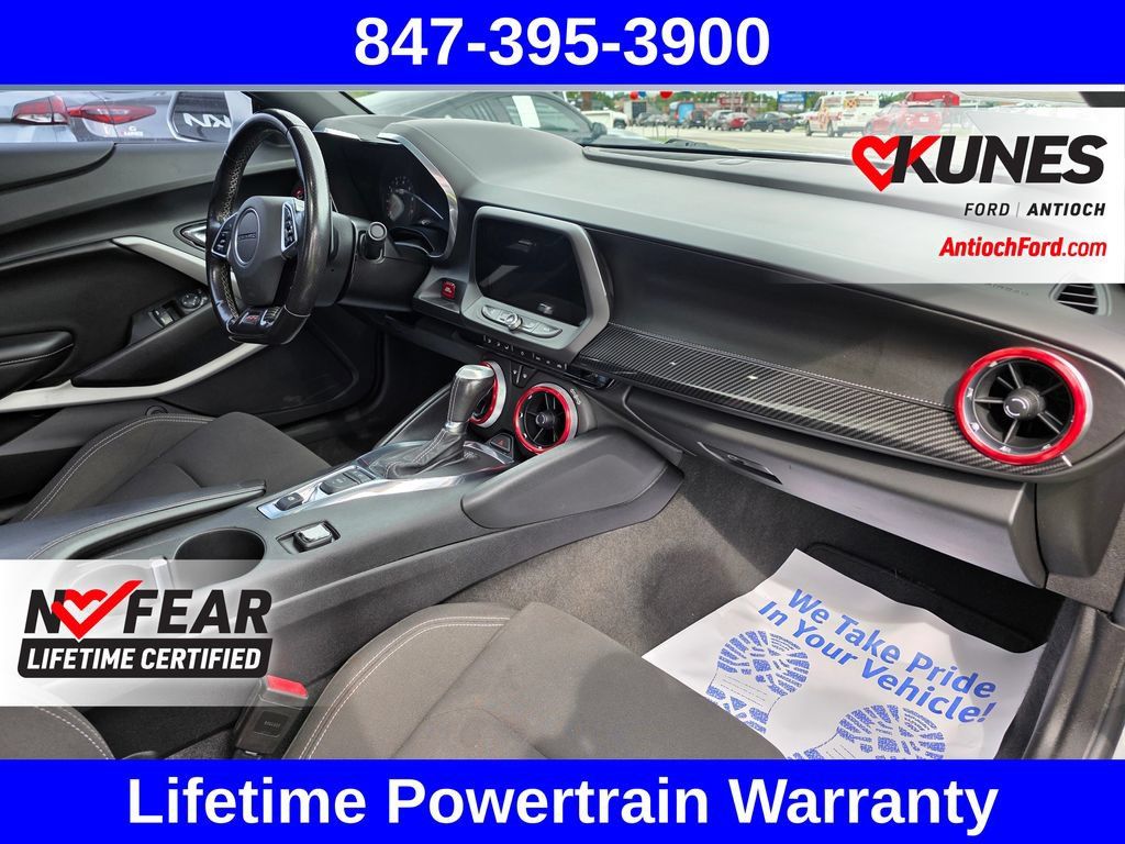 Used 2018 Chevrolet Camaro SS RWD image 31