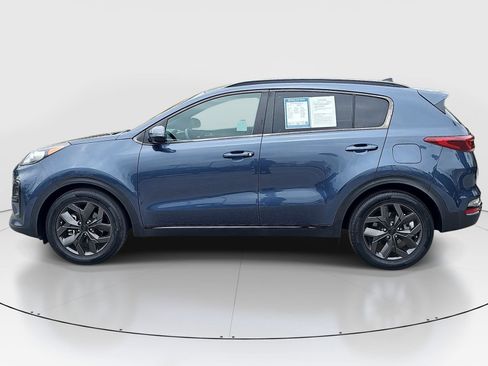 Used 2022 Kia Sportage Nightfall Edition FWD image 8