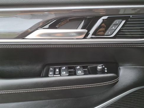 Certified 2023 Jeep Wagoneer L 4WD image 11