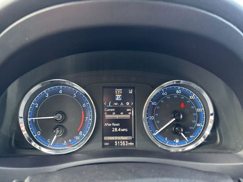 Used 2017 Toyota Corolla SE image 18