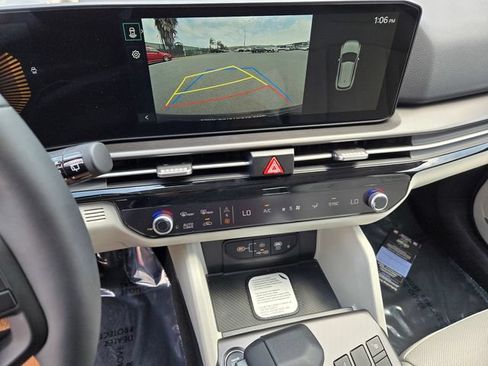 New 2026 Kia Sportage EX FWD image 10