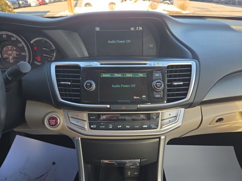 Used 2015 Honda Accord EX-L image 25