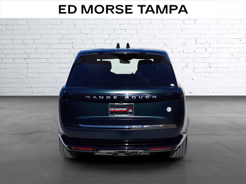 Used 2024 Land Rover Range Rover SV AWD/4WD image 4