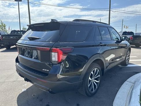 Certified 2025 Ford Explorer ST-Line AWD/4WD image 5