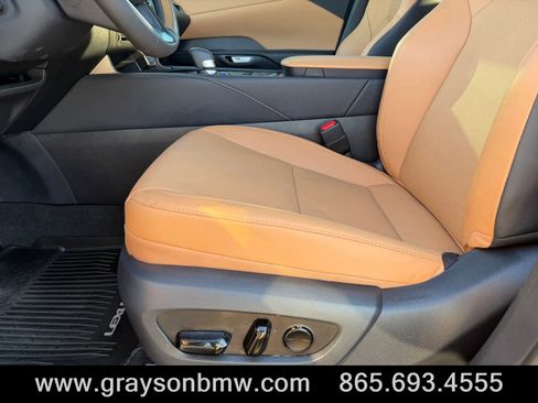 Used 2025 Lexus RX 350 Premium FWD image 11