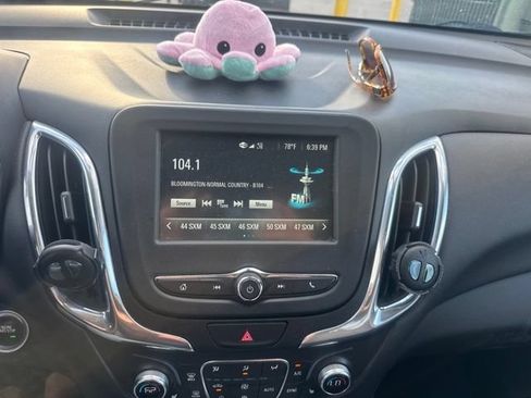 Used 2018 Chevrolet Equinox LT FWD image 13