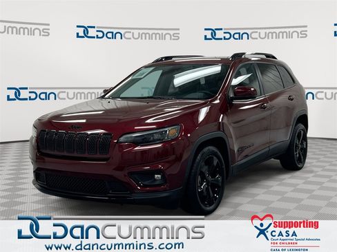 Used 2020 Jeep Cherokee Latitude Plus image 1
