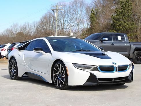 Used 2015 BMW i8 image 10