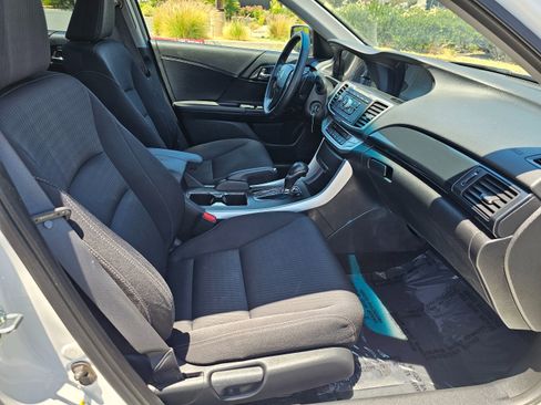 Used 2013 Honda Accord Sport image 28