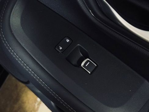 New 2026 Honda HR-V EX-L image 16