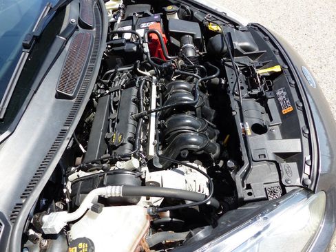 Used 2015 Ford Fiesta SE w/ Comfort Package FWD image 24