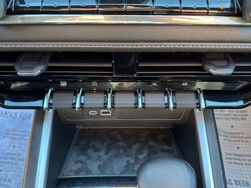 Used 2023 Chevrolet Colorado LT w/ LT Convenience Package image 22