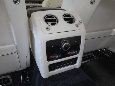 Used 2022 Rolls-Royce Ghost w/ Ghost Package AWD/4WD image 51