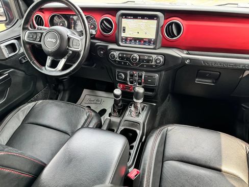Used 2020 Jeep Wrangler Unlimited Rubicon w/ Dual Top Group AWD/4WD image 12