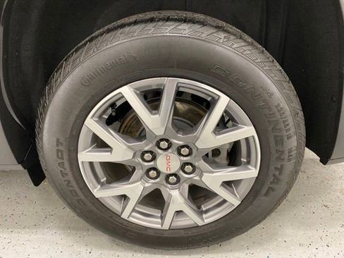 Used 2021 GMC Acadia SLT w/ Preferred Package image 10