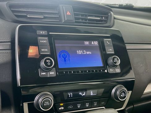 Used 2017 Honda CR-V LX image 14