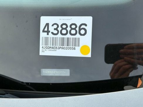 Certified 2023 Mercedes-Benz EQS 580 4MATIC SUV image 4