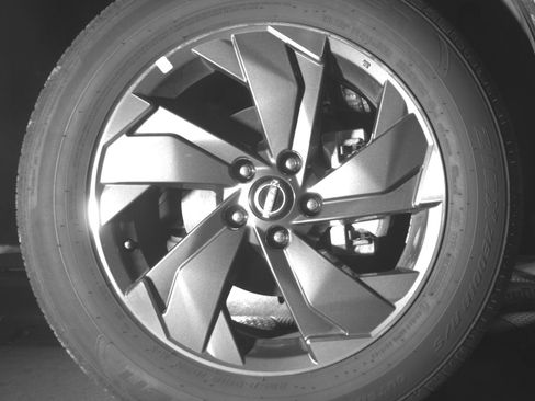 Used 2025 Nissan Rogue SV FWD image 13