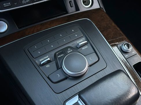 Used 2020 Audi Q5 2.0T Premium image 32