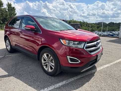 Used 2017 Ford Edge SEL w/ Equipment Group 201A FWD image 3