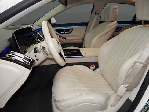 Used 2023 Mercedes-Benz S 500 4MATIC w/ AMG Line image 14