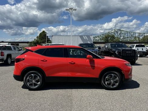 Certified 2025 Chevrolet Blazer LT image 6