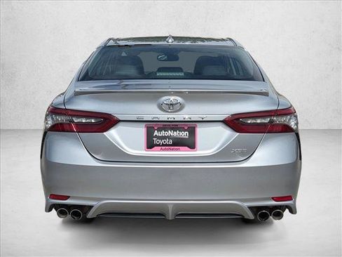 Used 2024 Toyota Camry XSE FWD image 7