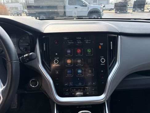 Used 2023 Subaru Outback Premium image 14