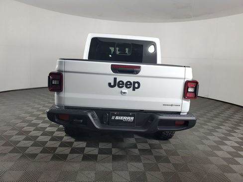 New 2025 Jeep Gladiator Sport image 5