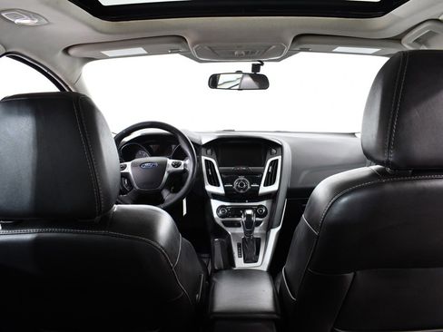 Used 2014 Ford Focus SE w/ Equipment Group 201A image 17