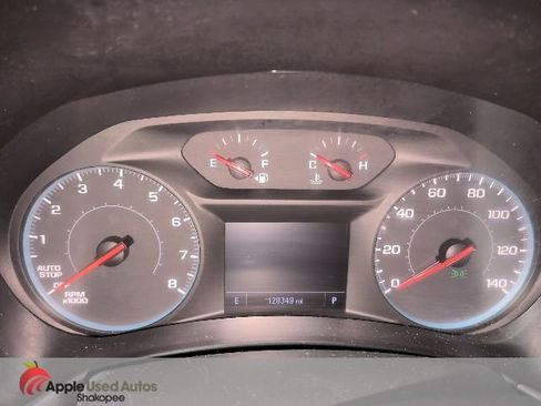 Used 2018 Chevrolet Equinox LT image 14