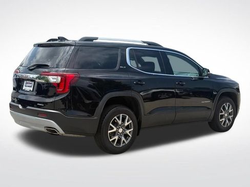 Used 2023 GMC Acadia SLT AWD/4WD image 4