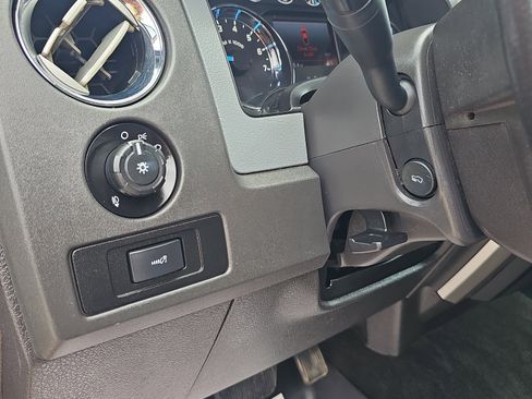 Used 2013 Ford F150 XLT w/ Luxury Equipment Group AWD/4WD image 20