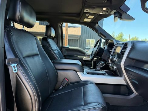 Used 2017 Ford F150 Lariat w/ Equipment Group 502A Luxury AWD/4WD image 27