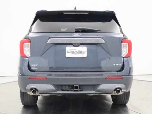 Used 2022 Ford Explorer XLT w/ Equipment Group 202A AWD/4WD image 4