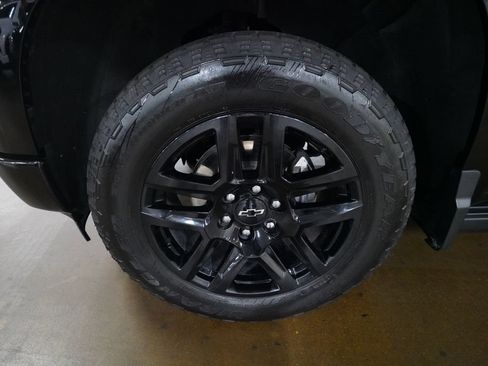 Used 2025 Chevrolet Silverado 1500 High Country w/ Midnight Edition AWD/4WD image 26