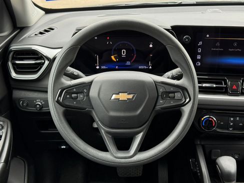 Used 2025 Chevrolet TrailBlazer LT image 28