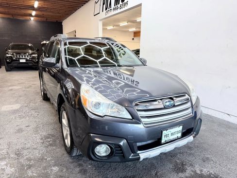 Used 2013 Subaru Outback 2.5i Premium image 2