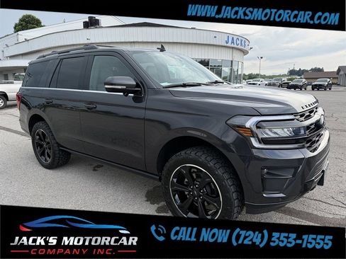 Used 2024 Ford Expedition Limited image 13