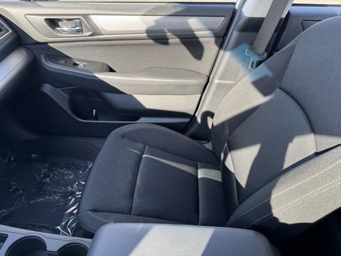 Used 2017 Subaru Legacy 2.5i Premium image 22