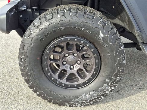 Used 2023 Jeep Wrangler Rubicon w/ Xtreme 35 Tire Package image 9