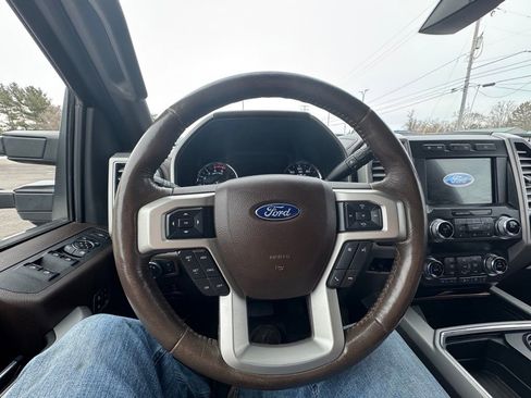 Used 2019 Ford F250 King Ranch w/ Chrome Package image 19