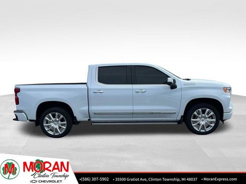 Certified 2026 Chevrolet Silverado 1500 High Country AWD/4WD image 8